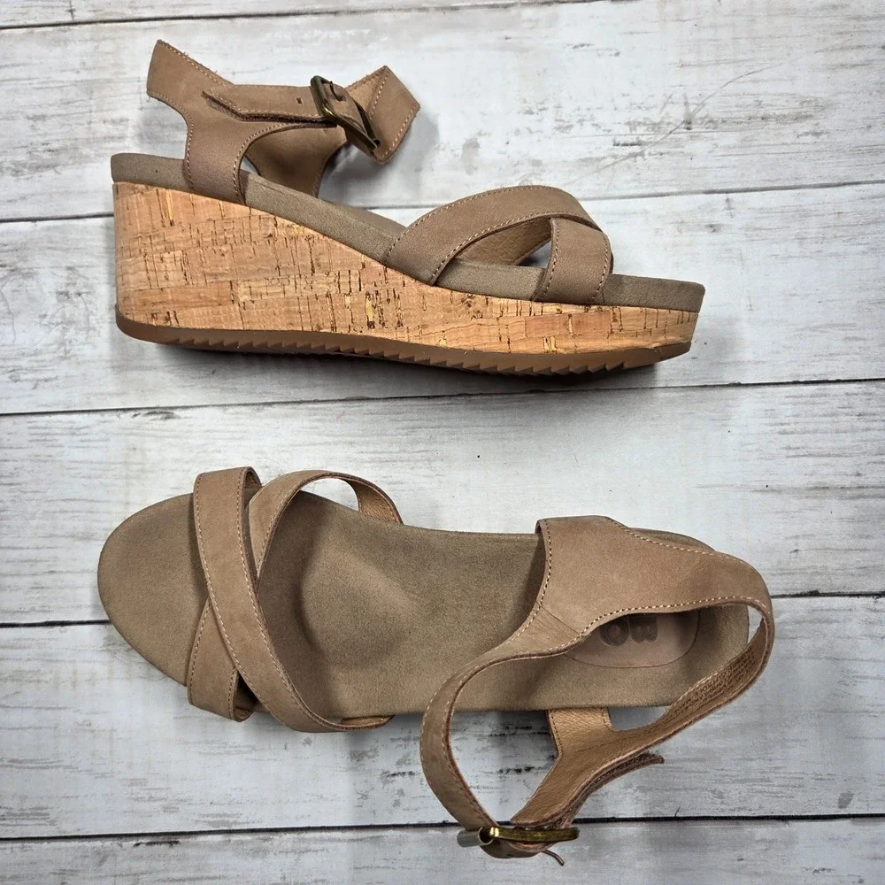 ABEO Nylah Wedge Sandal Platform Tan Leather Womens 7.5M Cork Buckle ACNW0056